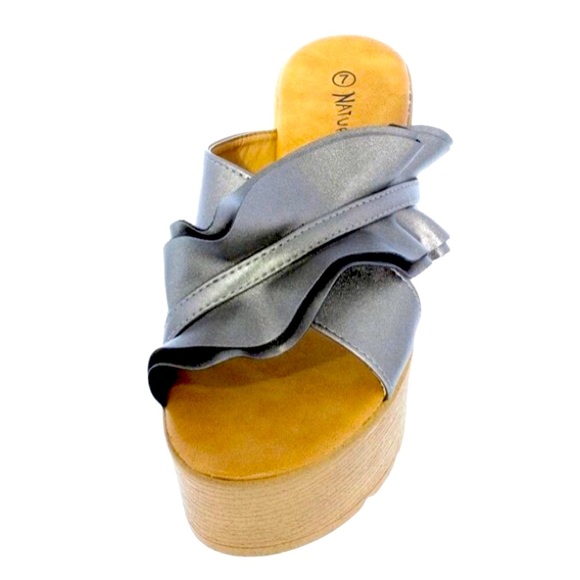 Silver Ruffle Flatform - Picture 3 of 3